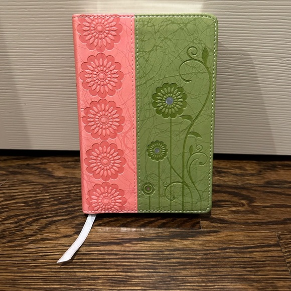 NLT Other - Floral Pink and Green Bible